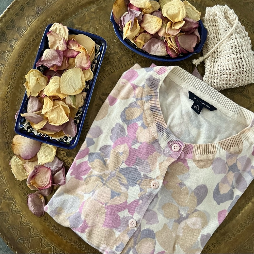 Tommy Hilfiger Buttoned Floral Cardigan